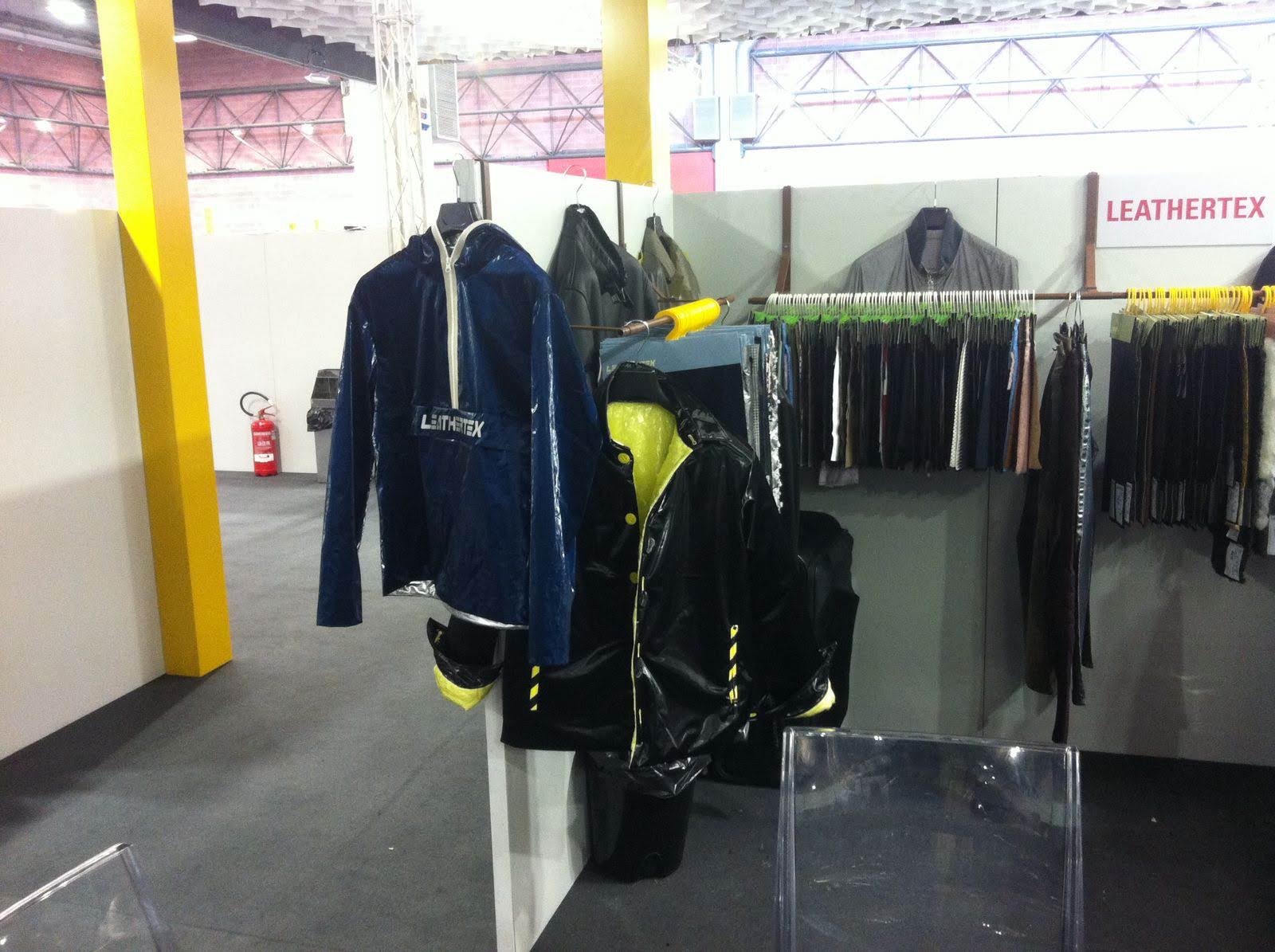 Stand 2  leathertex gater modena